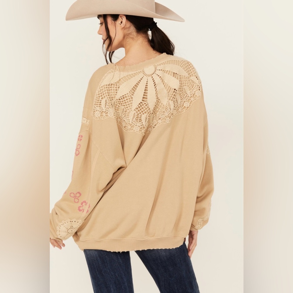 Free People GRAMS ATTIC SWEATSHIRT - Picture 4 of 16